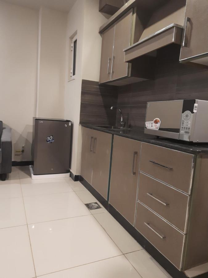 Pine Apartments Civic Center Bahria Town Islamabad Rawalpindi Buitenkant foto