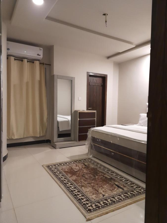 Pine Apartments Civic Center Bahria Town Islamabad Rawalpindi Buitenkant foto
