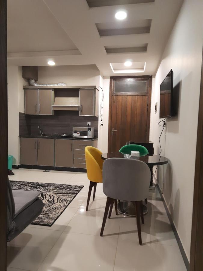 Pine Apartments Civic Center Bahria Town Islamabad Rawalpindi Buitenkant foto