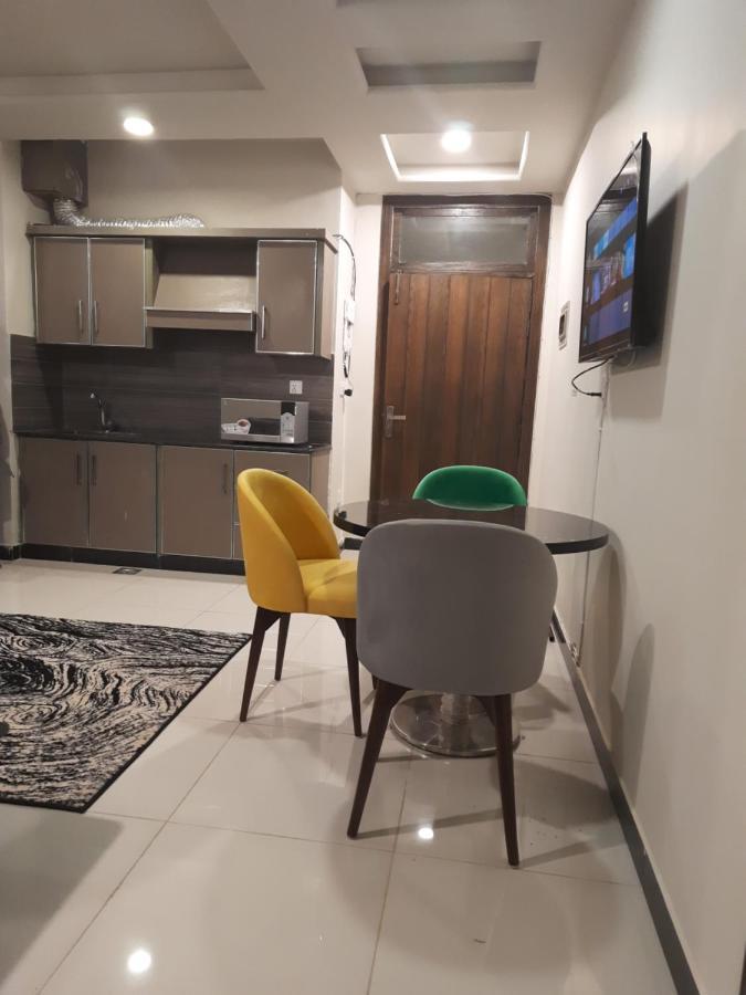 Pine Apartments Civic Center Bahria Town Islamabad Rawalpindi Buitenkant foto