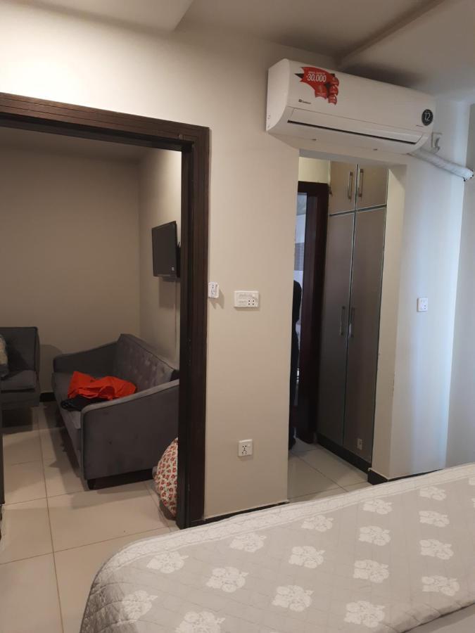 Pine Apartments Civic Center Bahria Town Islamabad Rawalpindi Buitenkant foto