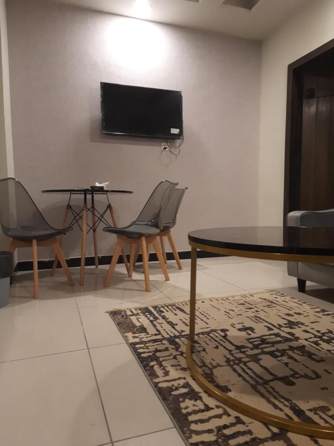 Pine Apartments Civic Center Bahria Town Islamabad Rawalpindi Buitenkant foto