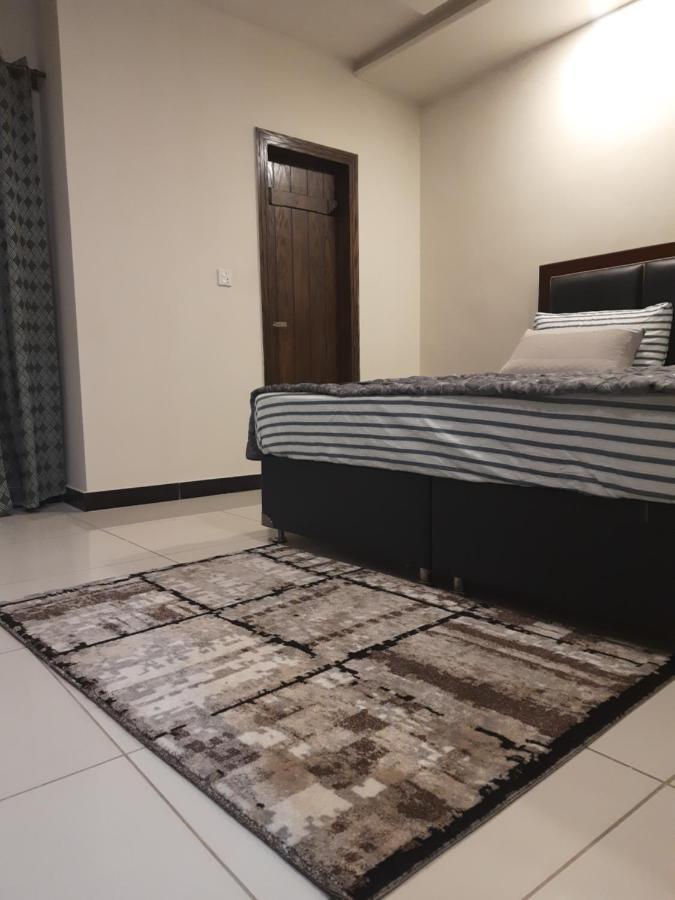 Pine Apartments Civic Center Bahria Town Islamabad Rawalpindi Buitenkant foto