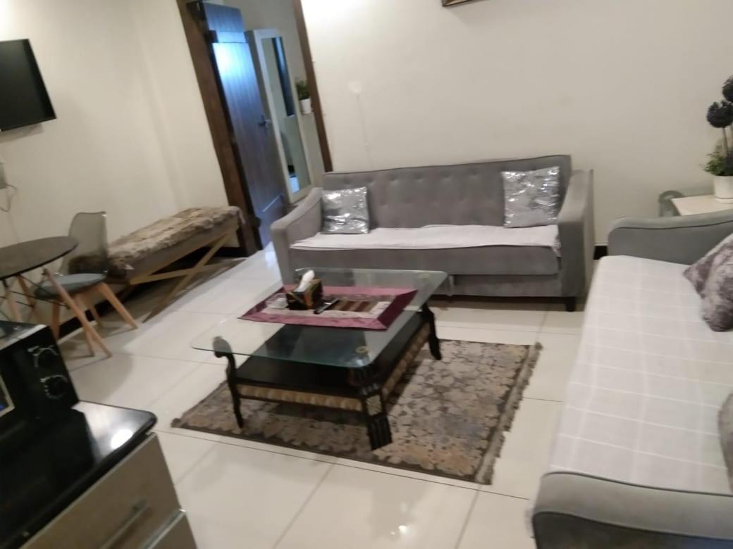 Pine Apartments Civic Center Bahria Town Islamabad Rawalpindi Buitenkant foto